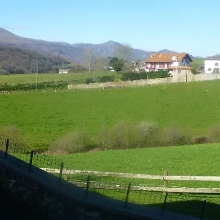 Nyaraló Aguerrea Macaye